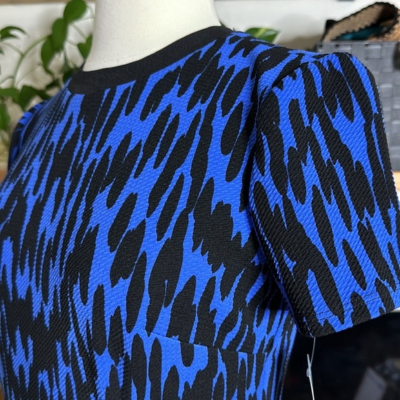 LONDON TIMES Form Fitting Dress Short Sleeve Flounce Dress, 4P - Picture 6 of 15